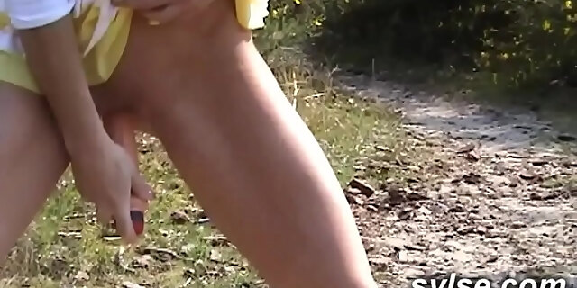 amateur,amateur milf,blowjob,french,outdoor,public
